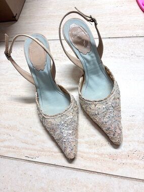 Rene Caovilla Ivory-Beige Embellished Pointed Slingback Heels，Size 35.5